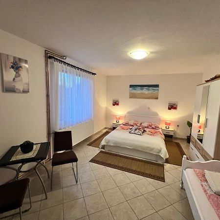 Apartments Fuma Otočac Εξωτερικό φωτογραφία