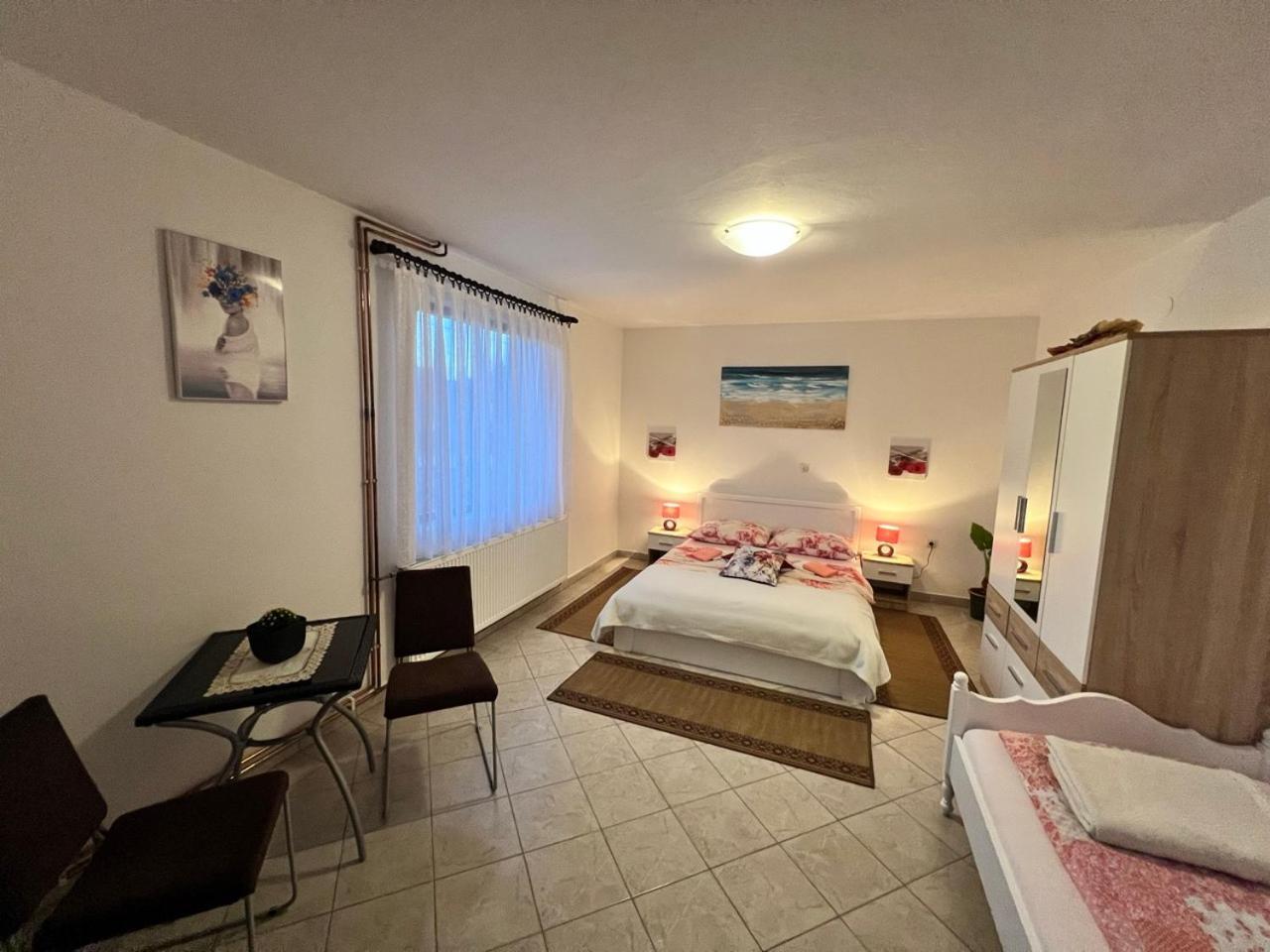Apartments Fuma Otočac Εξωτερικό φωτογραφία